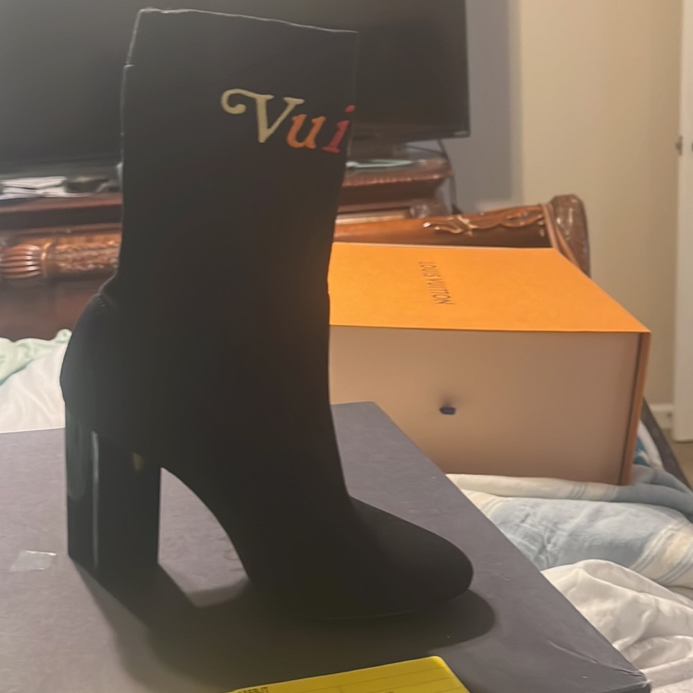 Louis Vuitton Silhouette Ankle Boots - Picture 2 of 2
